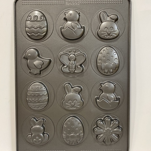 SWEET CREATIONS SPRING COOKIE PAN - Picture 2 of 16